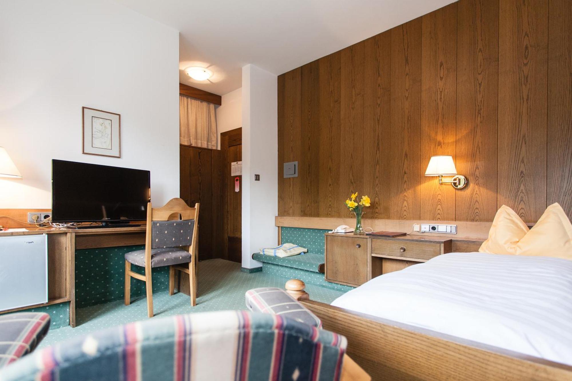 Hotel Am Wolfgrubenersee سوبرابولتْسانو الغرفة الصورة