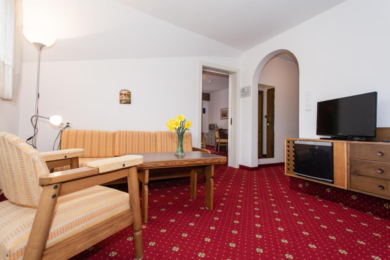Hotel Am Wolfgrubenersee سوبرابولتْسانو الغرفة الصورة